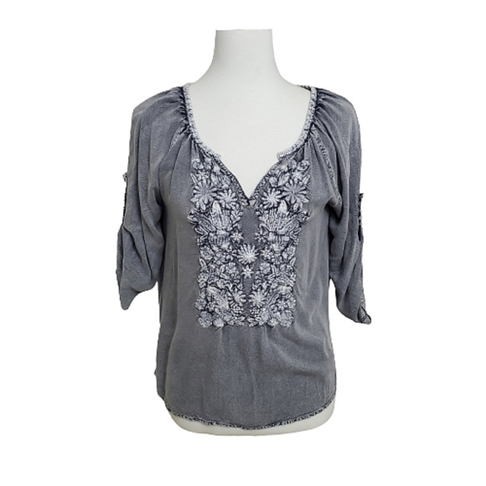 💥3/$25💥 Boho Solitaire Gray Mineral Wash Chambray Top